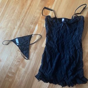 Black lace VS nighty and thong